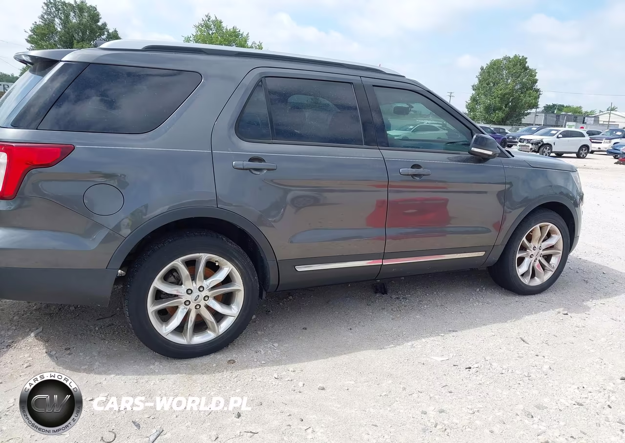 2016 Ford Explorer Xlt VIN:1FM5K8D87GGA17292 - 13