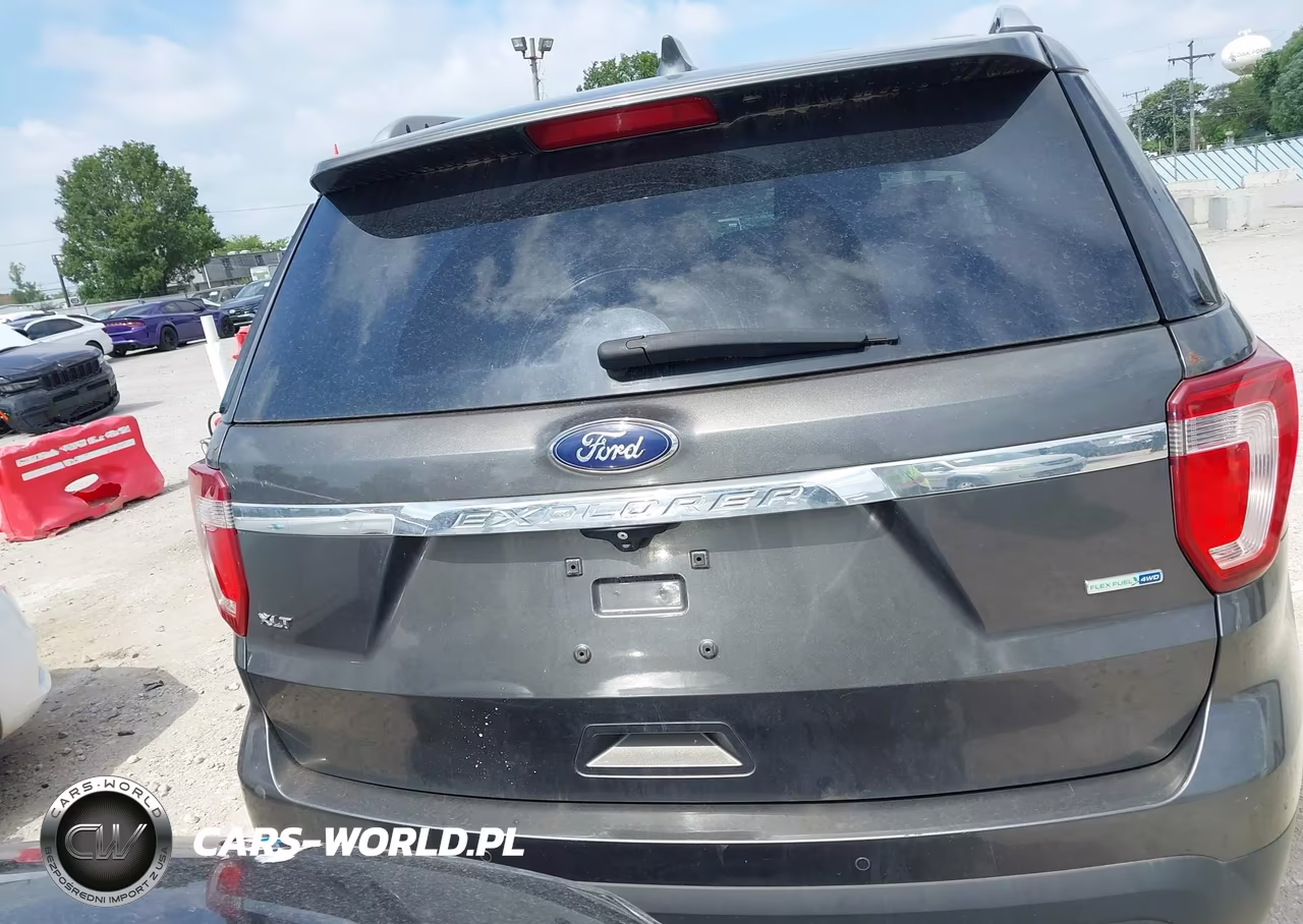 2016 Ford Explorer Xlt VIN:1FM5K8D87GGA17292 - 16