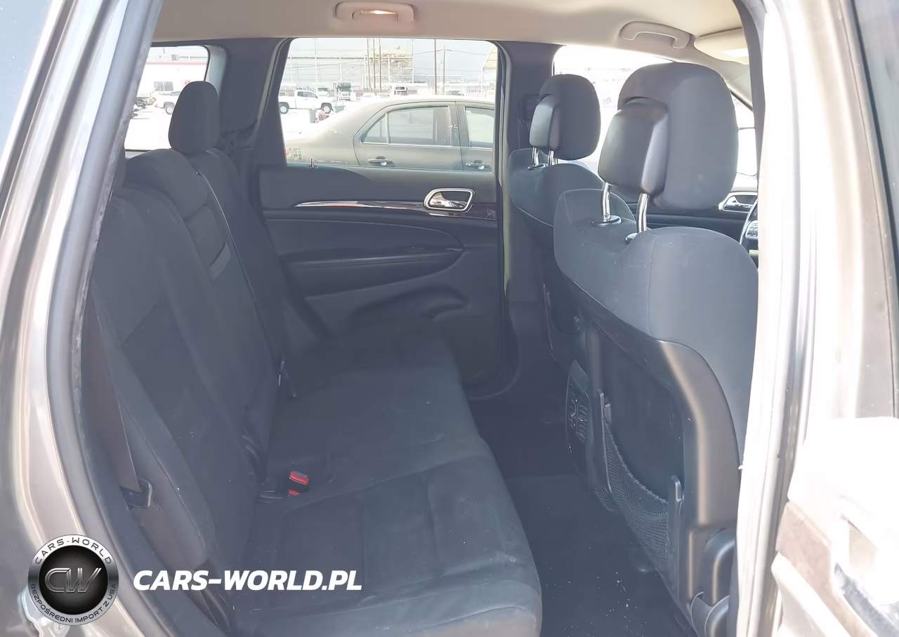 2012 Jeep Grand Cherokee Laredo VIN:1C4RJEAG6CC258930 - 8
