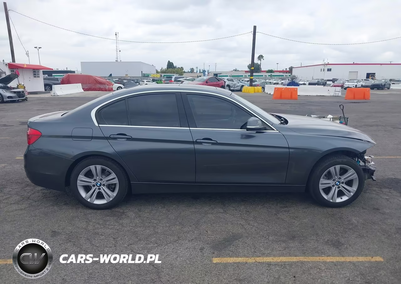 2018 BMW 330I VIN:WBA8B9C59JEE82867 - 14