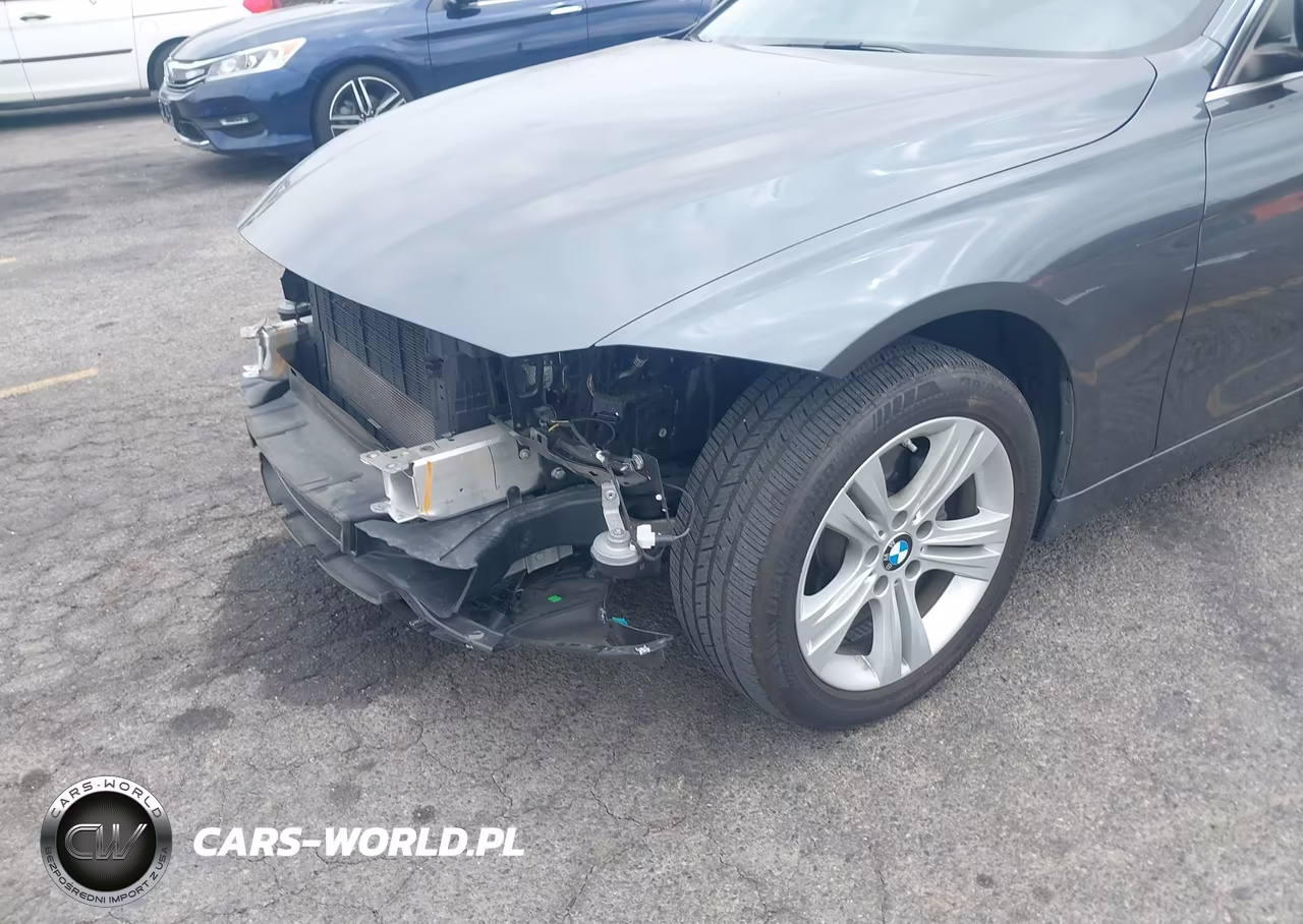 2018 BMW 330I VIN:WBA8B9C59JEE82867 - 18