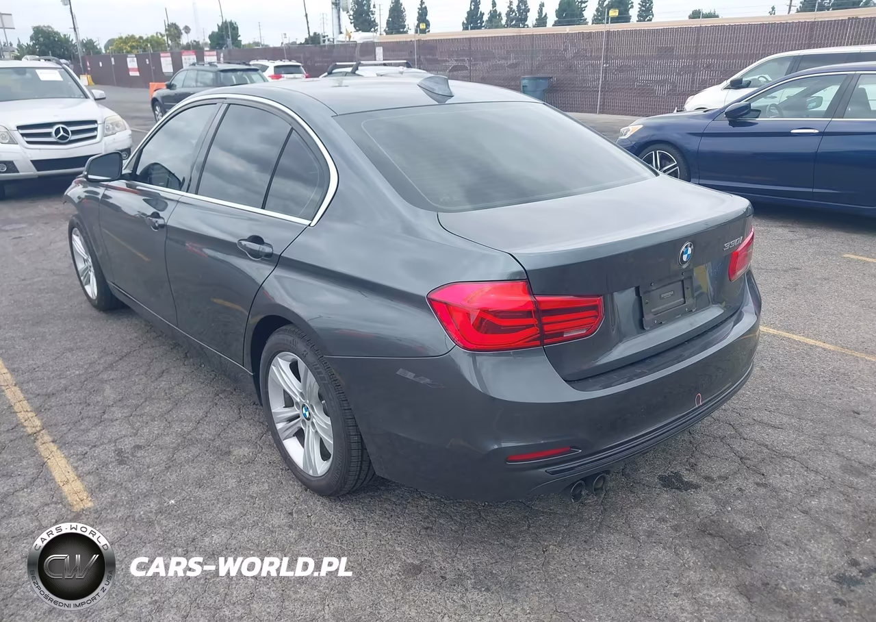 2018 BMW 330I VIN:WBA8B9C59JEE82867 - 3