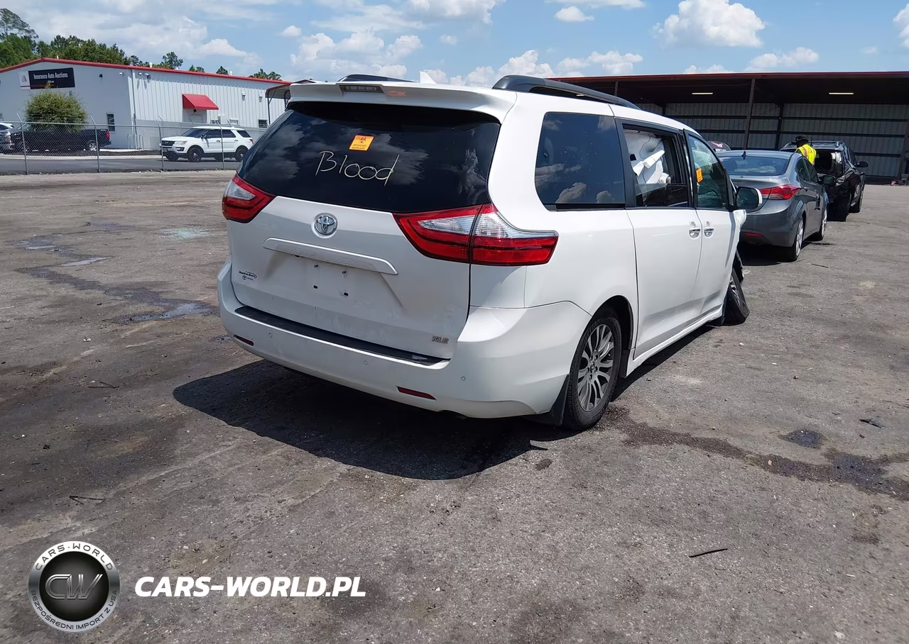 2019 Toyota Sienna Xle Premium 8 Passenger VIN:5TDYZ3DC7KS001967 - 4