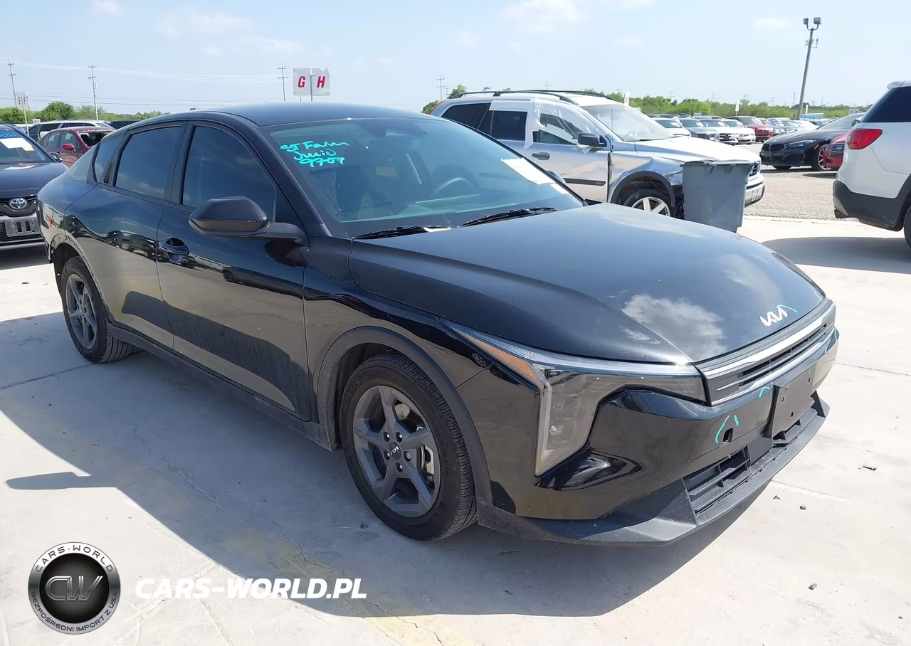 2025 Kia K4 Lxs – zdjęcie 1 z 18