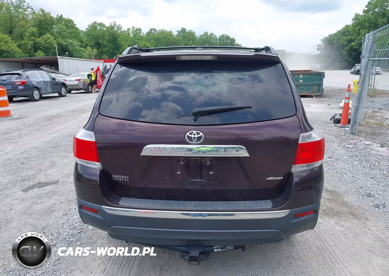 2012 Toyota Highlander Base V6 VIN:5TDBK3EH4CS160855 - 17