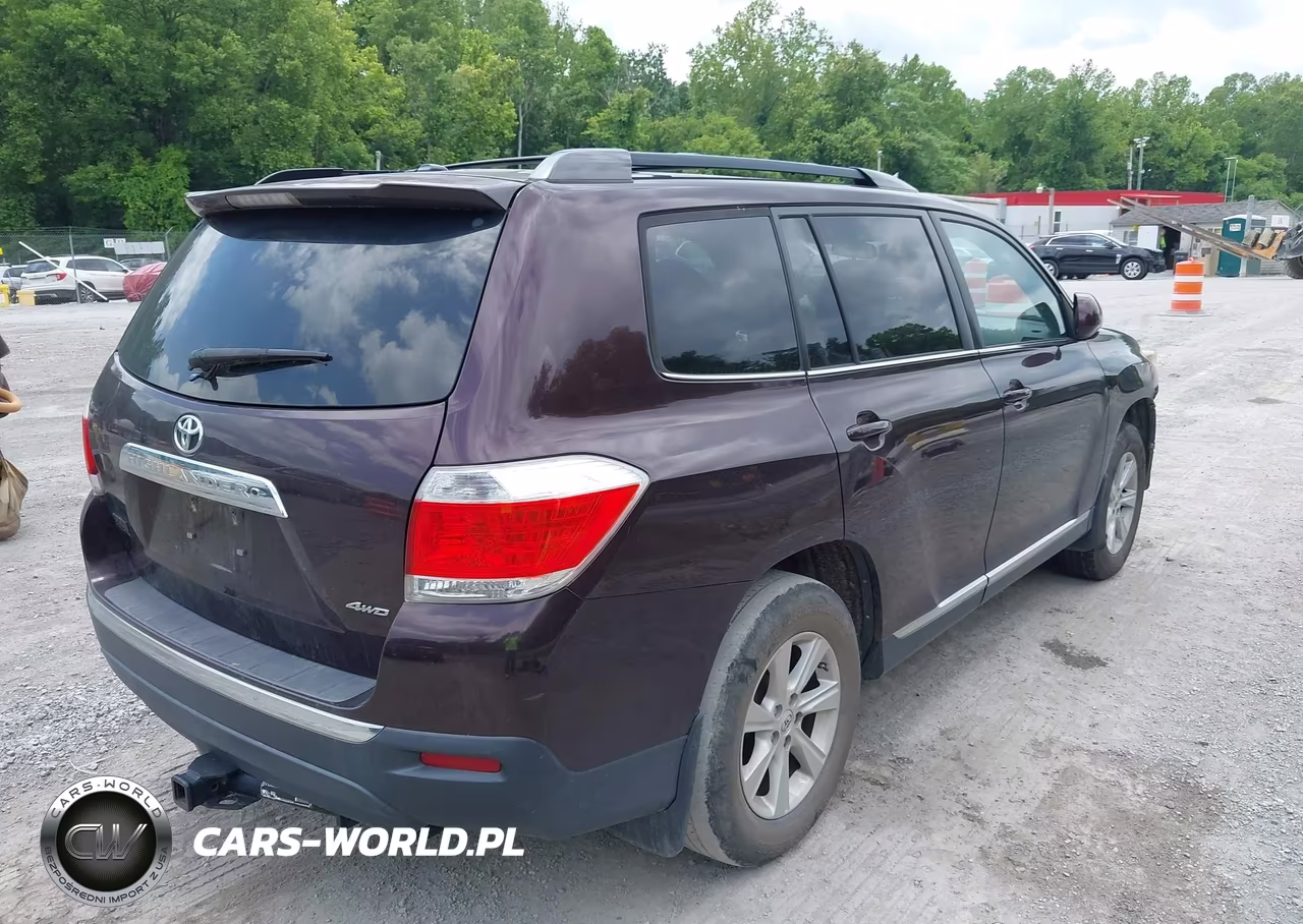 2012 Toyota Highlander Base V6 VIN:5TDBK3EH4CS160855 - 4