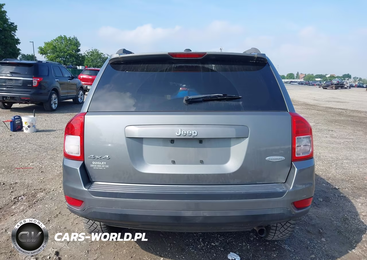 2013 Jeep Compass Latitude VIN:1C4NJDEBXDD261638 - 15