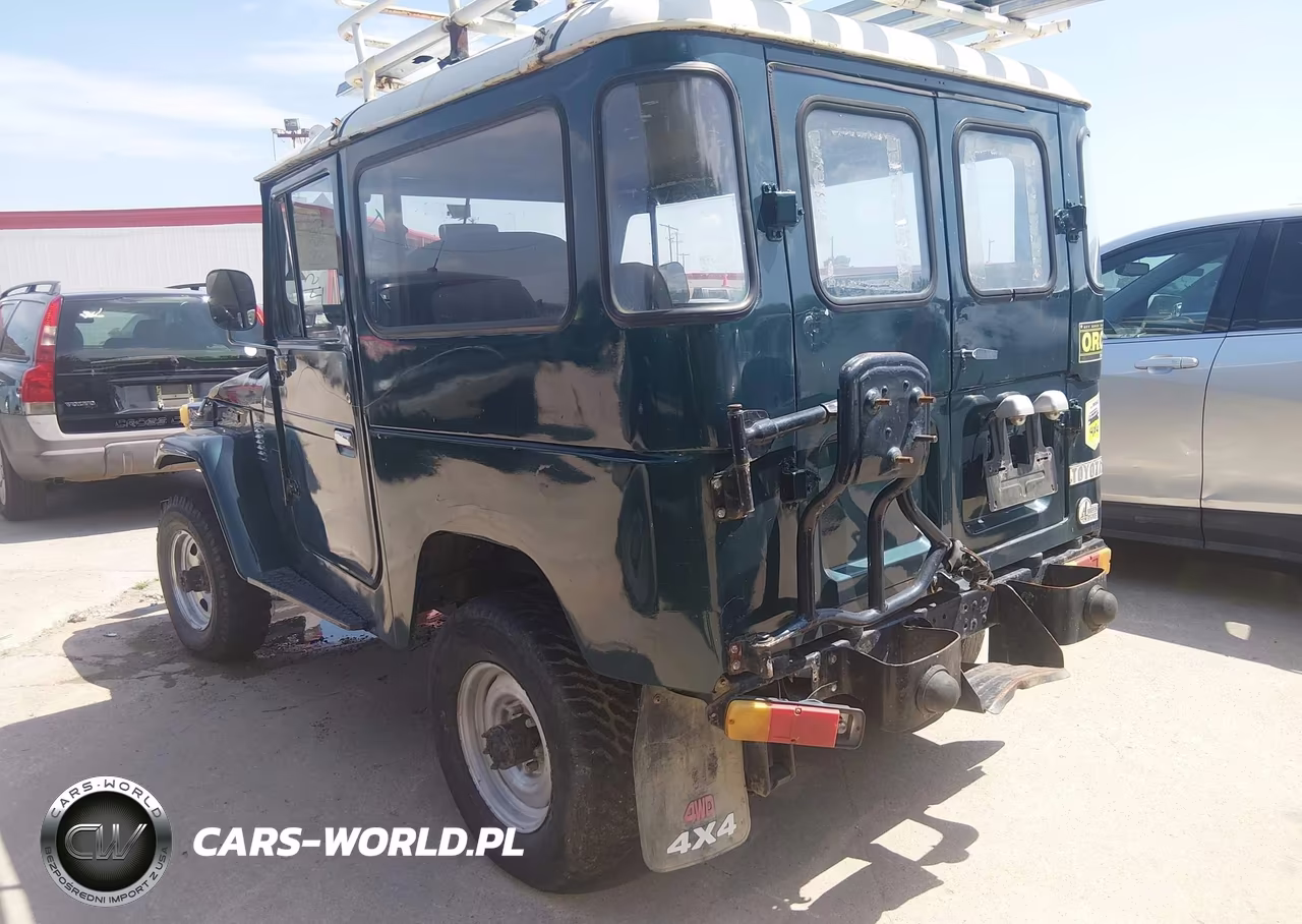 1976 Toyota Land Cruiser VIN:FJ40221564 - 3