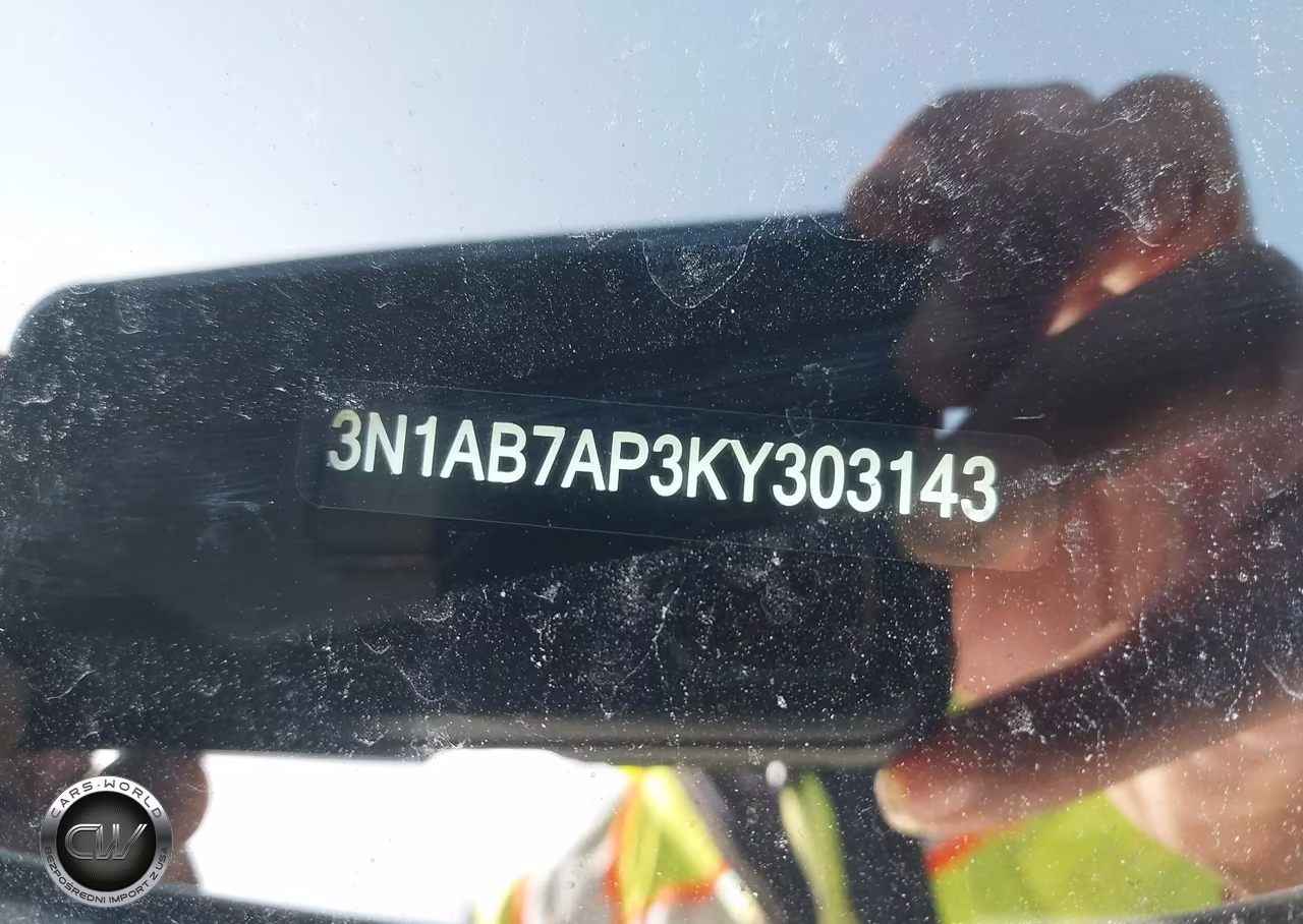 2019 Nissan Sentra S VIN:3N1AB7AP3KY303143 - 9