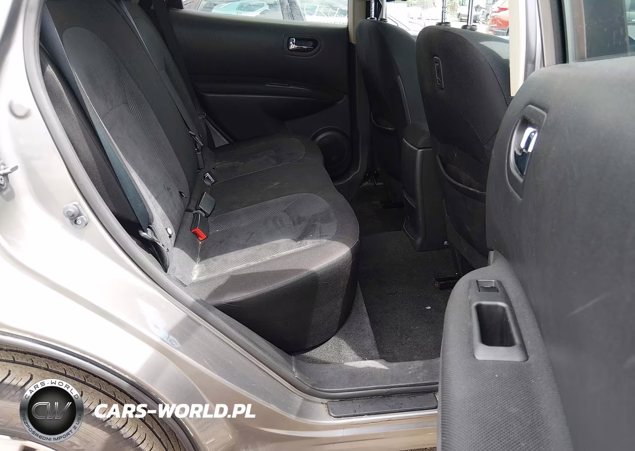 2015 Nissan Rogue Select S VIN:JN8AS5MVXFW765521 - 8