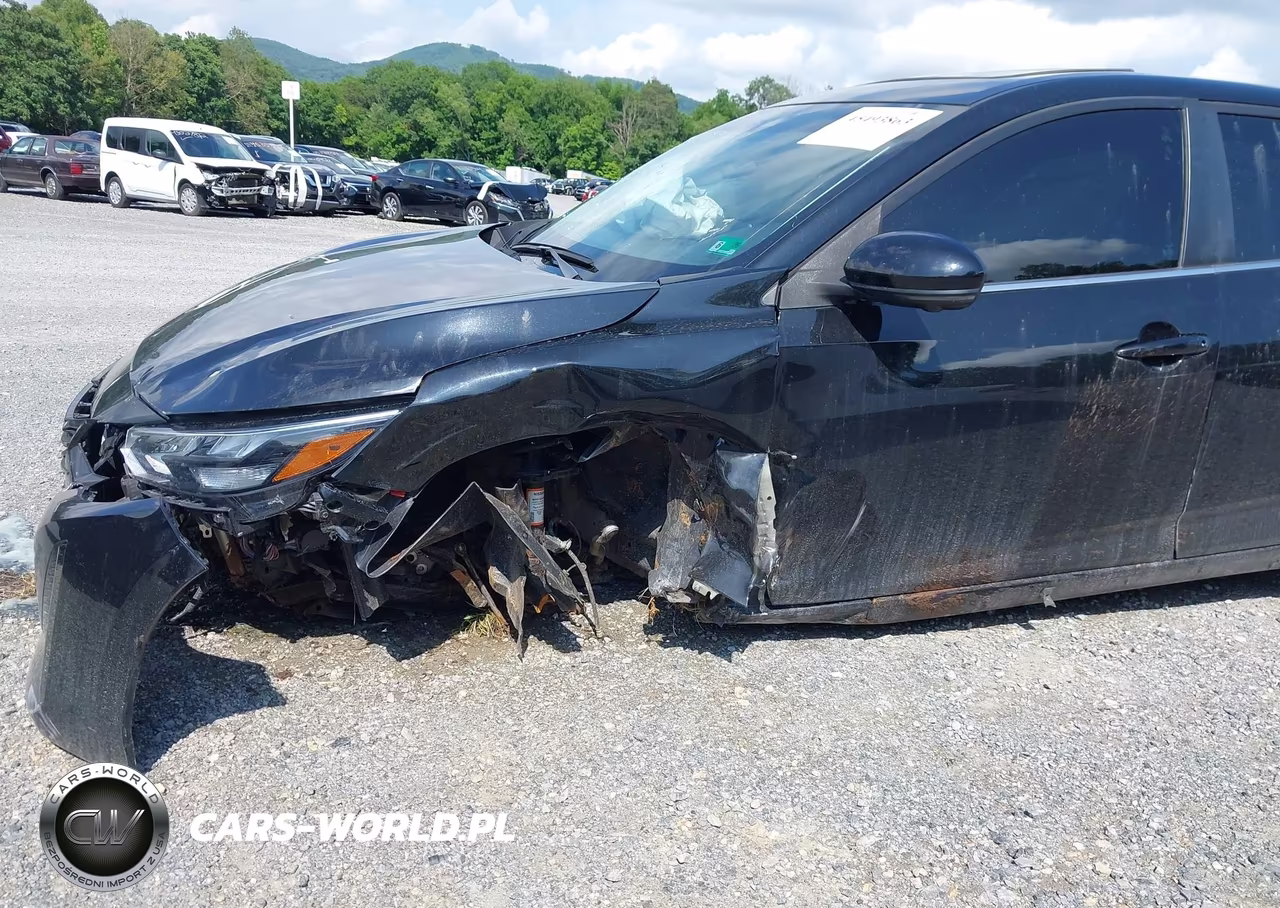 2025 Nissan Sentra Sr VIN:3N1AB8DV8SY340382 - 18