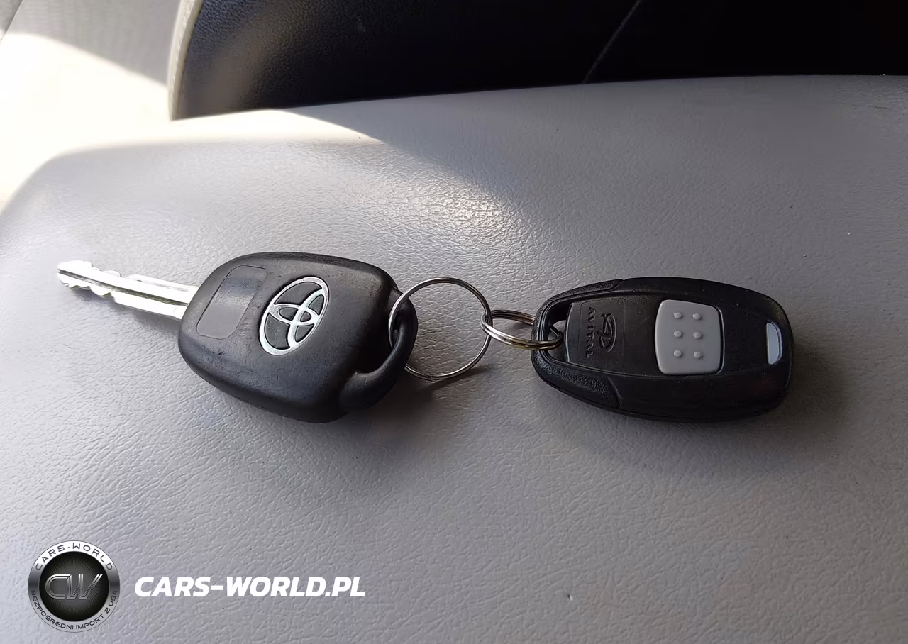 2017 Toyota Camry Se VIN:4T1BF1FK1HU670100 - 11