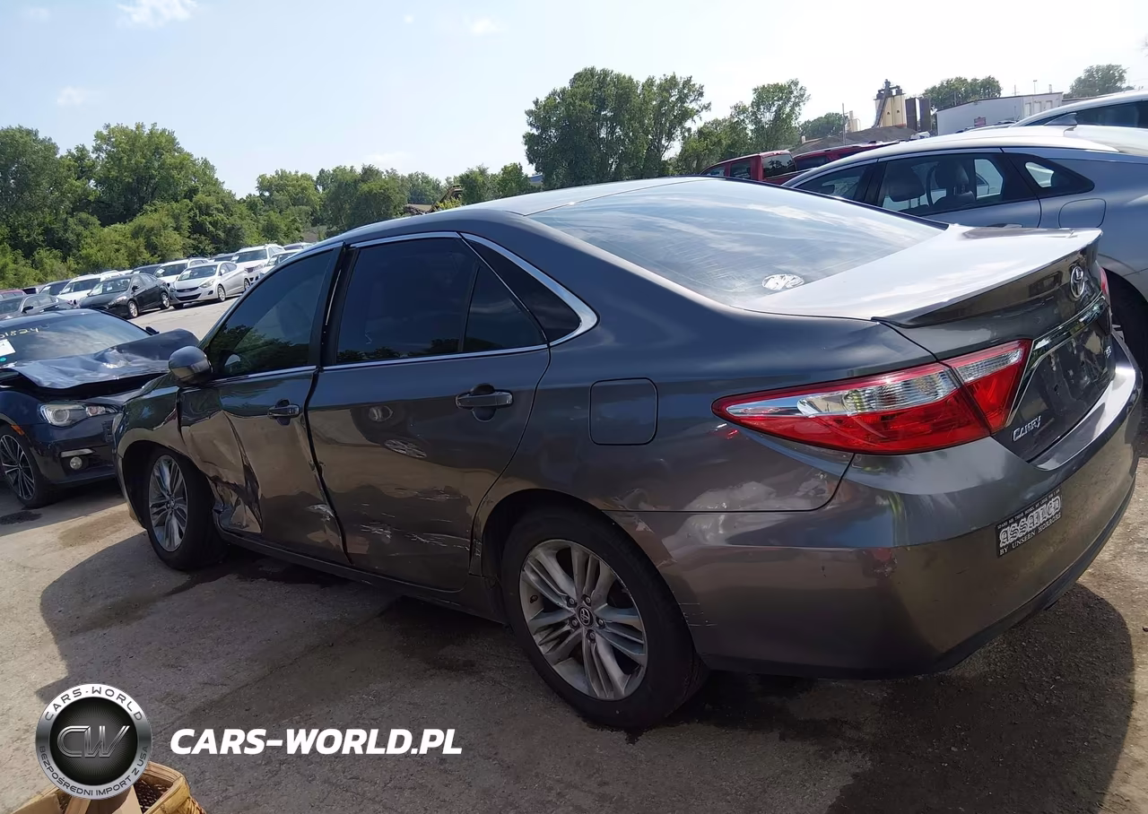 2017 Toyota Camry Se VIN:4T1BF1FK1HU670100 - 14