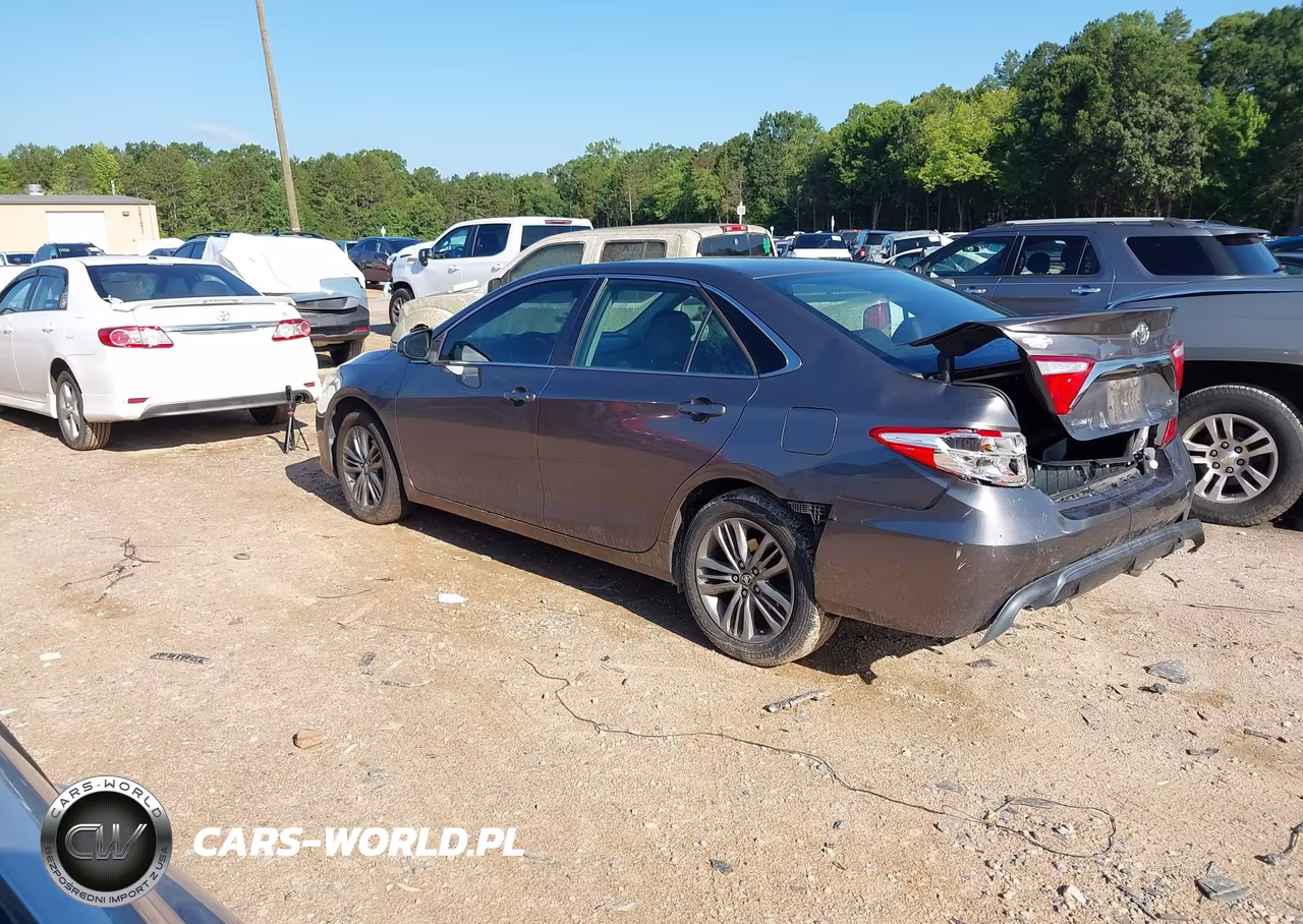 2017 Toyota Camry Se VIN:4T1BF1FK5HU405521 - 3