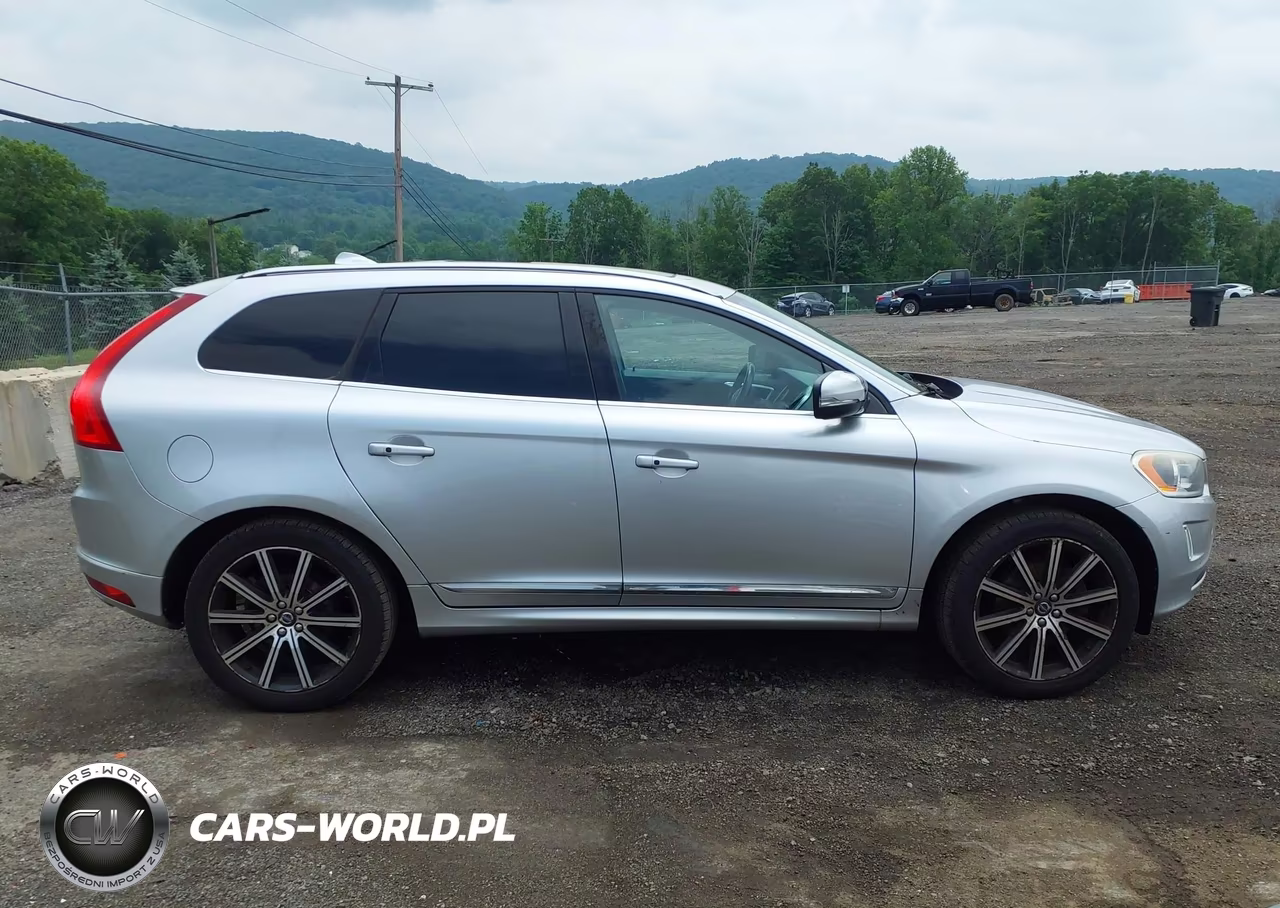 2016 Volvo Xc60 T5 Drive-E Premier VIN:YV440MDK1G2829711 - 13