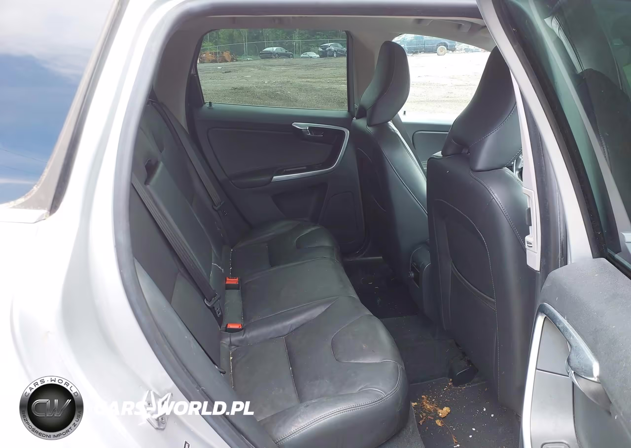 2016 Volvo Xc60 T5 Drive-E Premier VIN:YV440MDK1G2829711 - 8