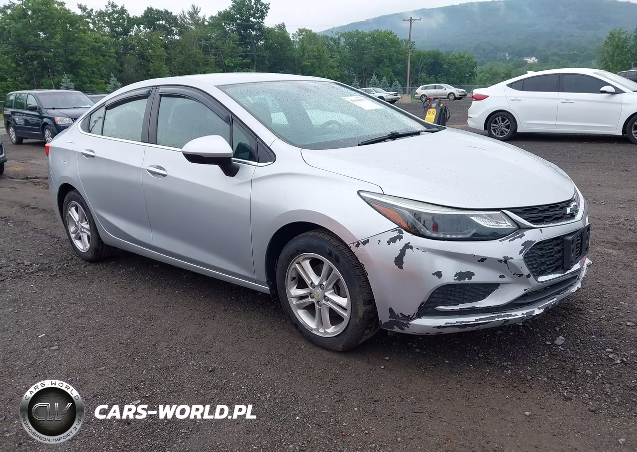 2016 Chevrolet Cruze Lt Auto – zdjęcie 1 z 11