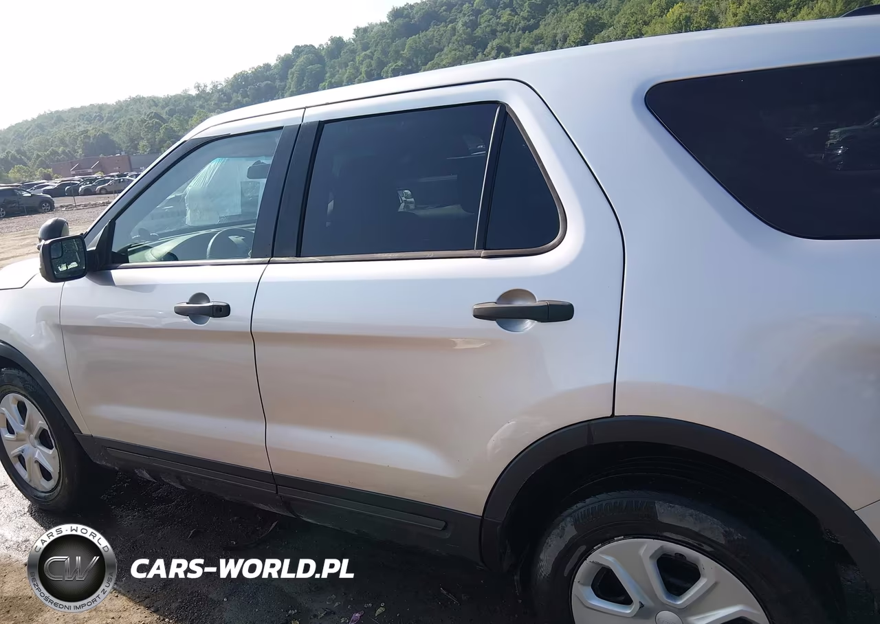 2016 Ford Utility Police Interceptor VIN:1FM5K8AR7GGA02076 - 14
