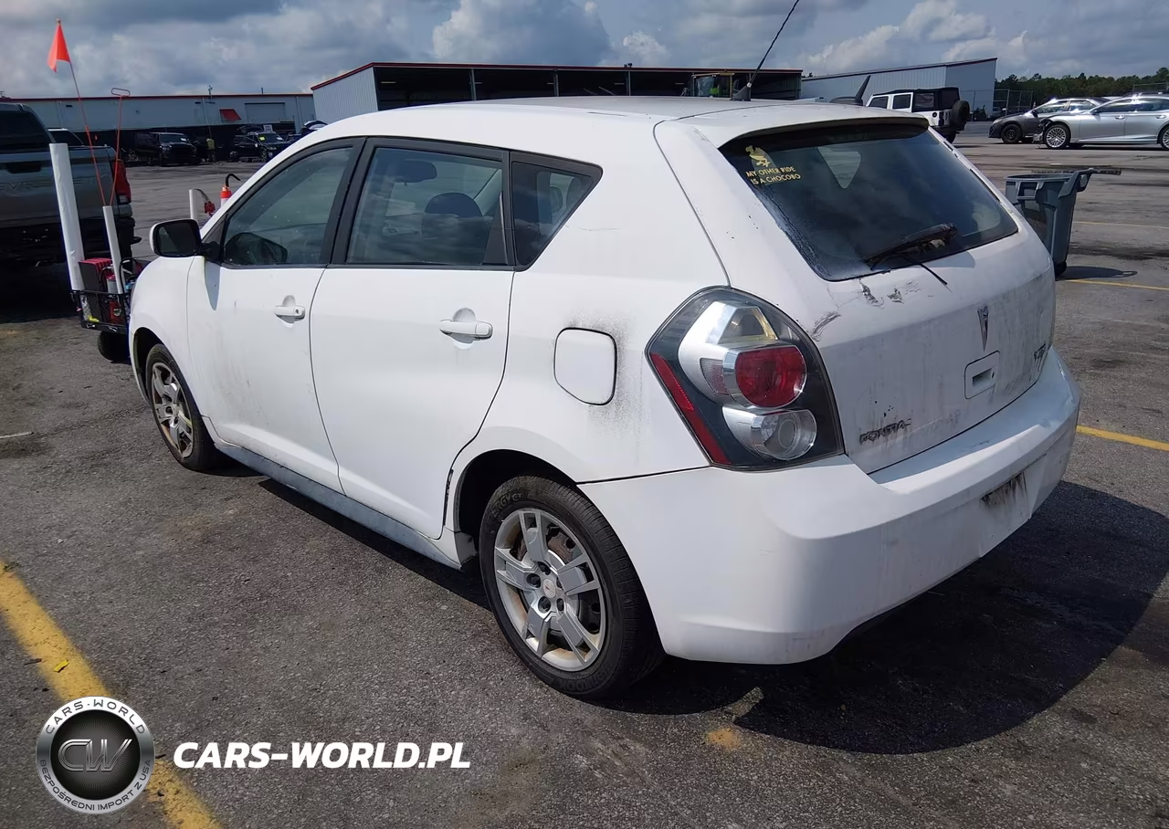 2010 Pontiac Vibe VIN:5Y2SP6E07AZ414518 - 3