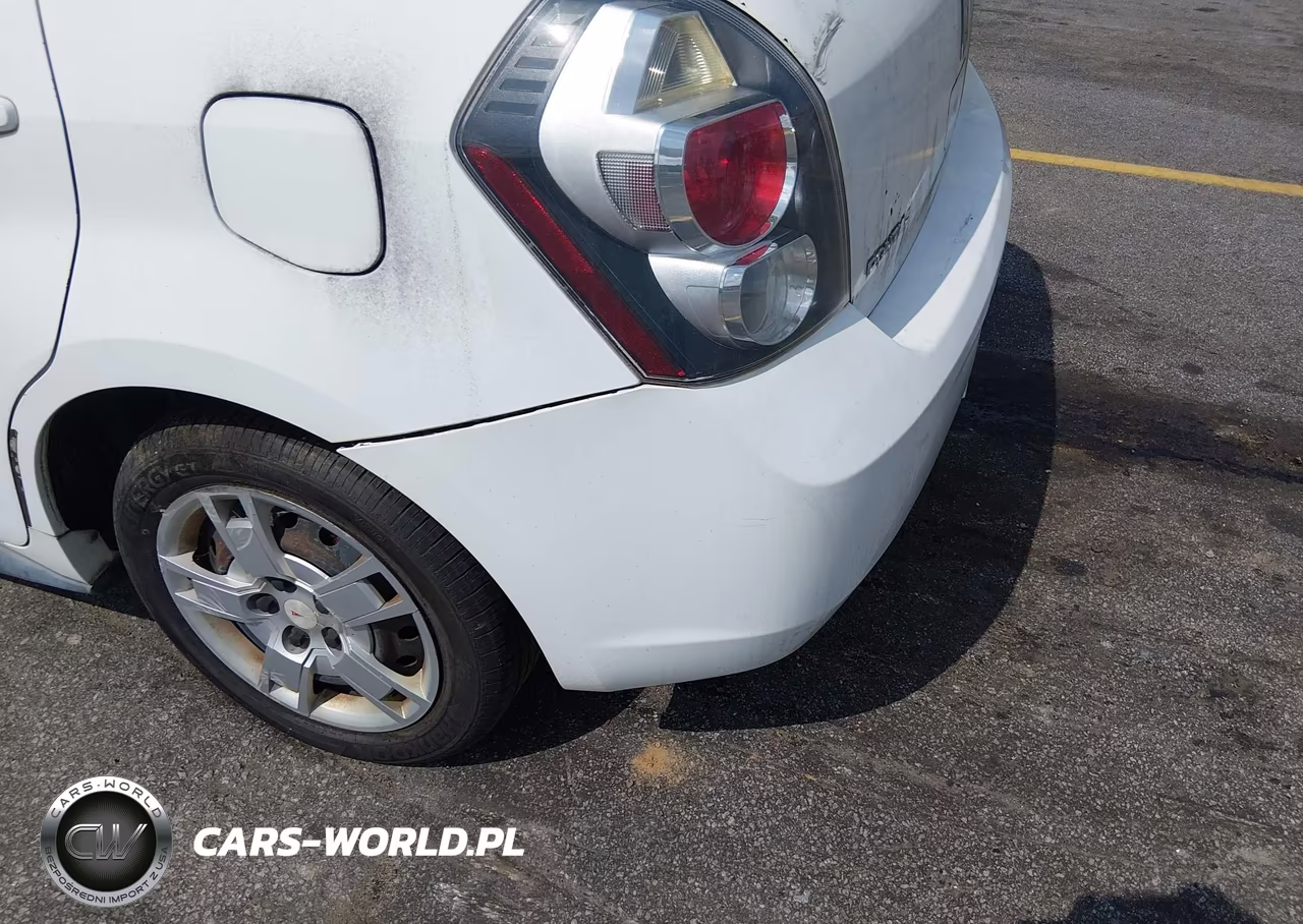 2010 Pontiac Vibe VIN:5Y2SP6E07AZ414518 - 6
