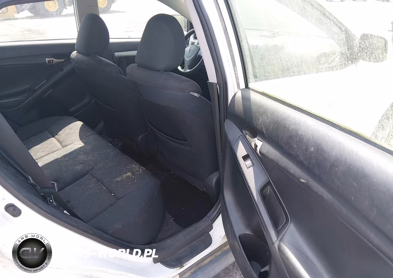 2010 Pontiac Vibe VIN:5Y2SP6E07AZ414518 - 8