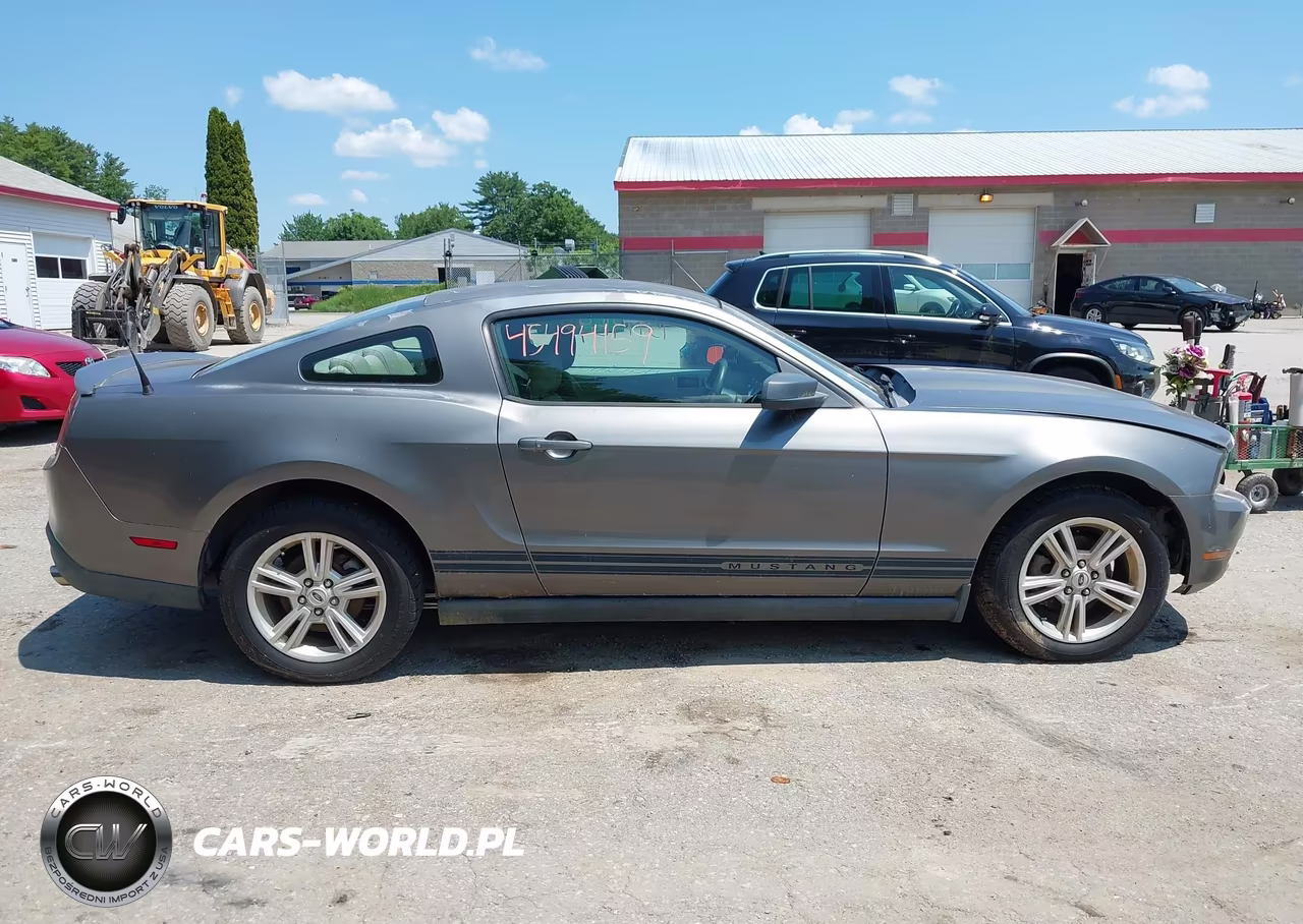 2010 Ford Mustang V6-V6 Premium VIN:1ZVBP8AN0A5137650 - 14