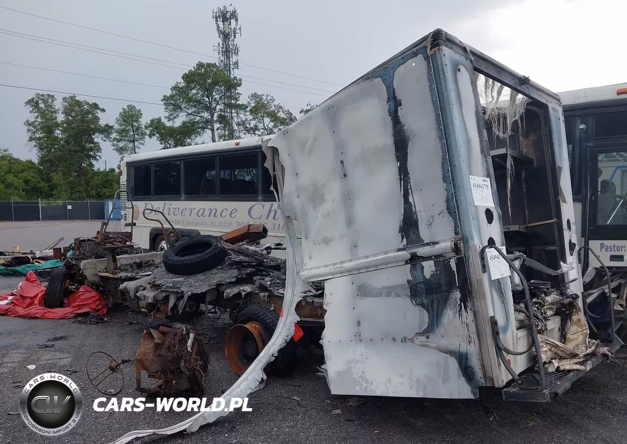 2018 Ford F-59 Commercial Stripped VIN:1F65F5KY2J0A04303 - 3