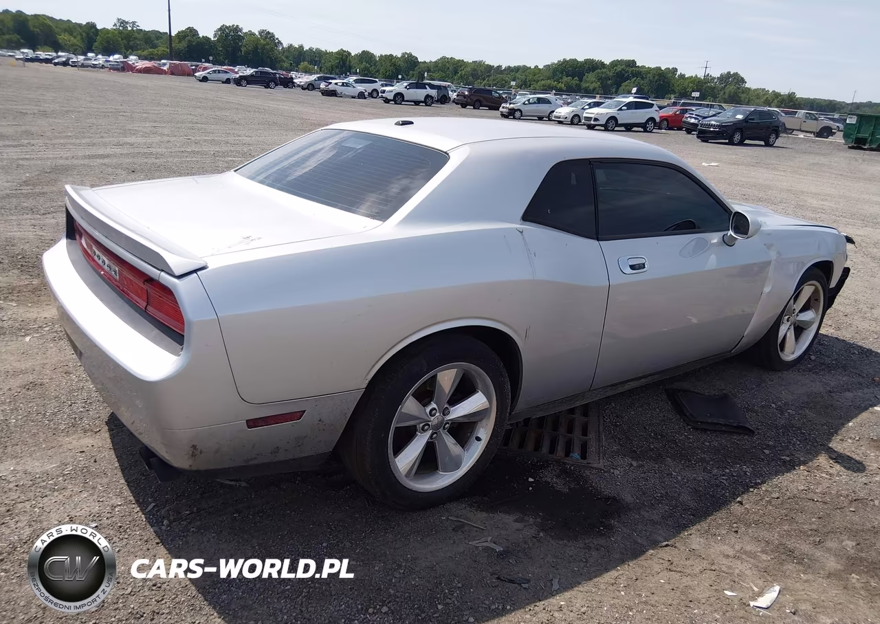 2010 Dodge Challenger Se VIN:2B3CJ4DVXAH174227 - 4