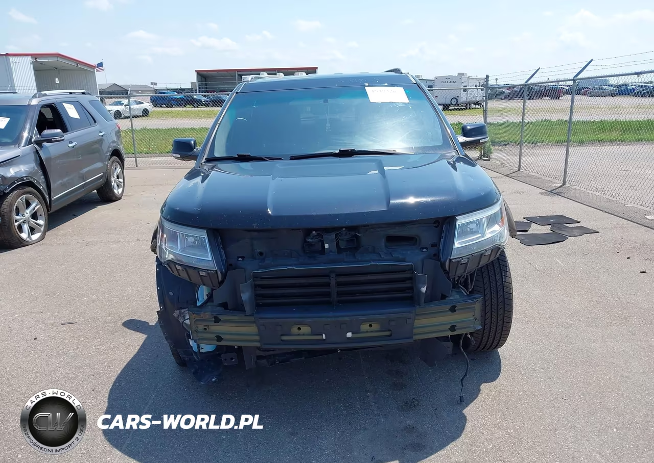 2017 Ford Explorer Xlt VIN:1FM5K8D87HGC55113 - 13