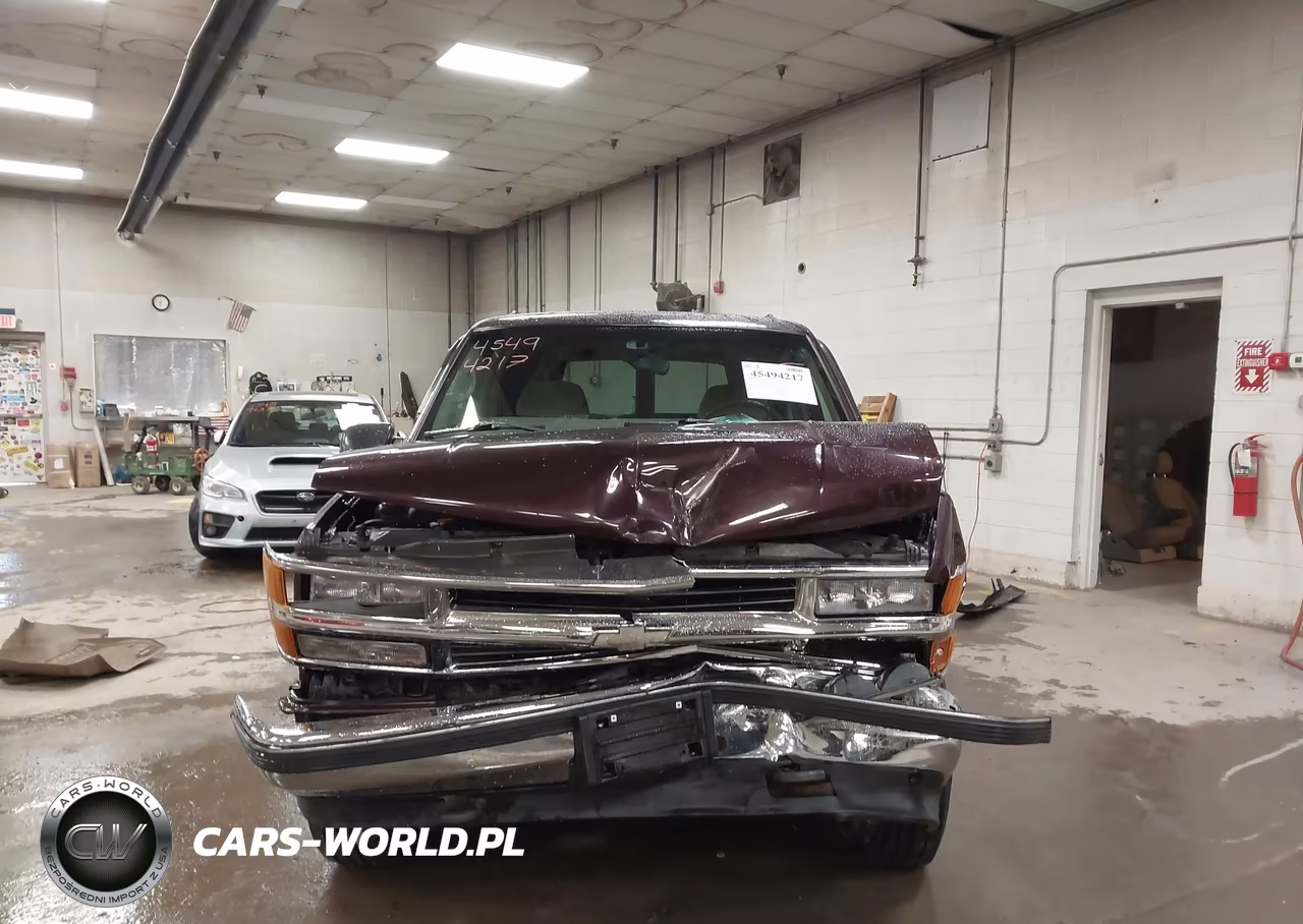 1997 Chevrolet Suburban 1500 VIN:3GNFK16R6VG153279 - 12