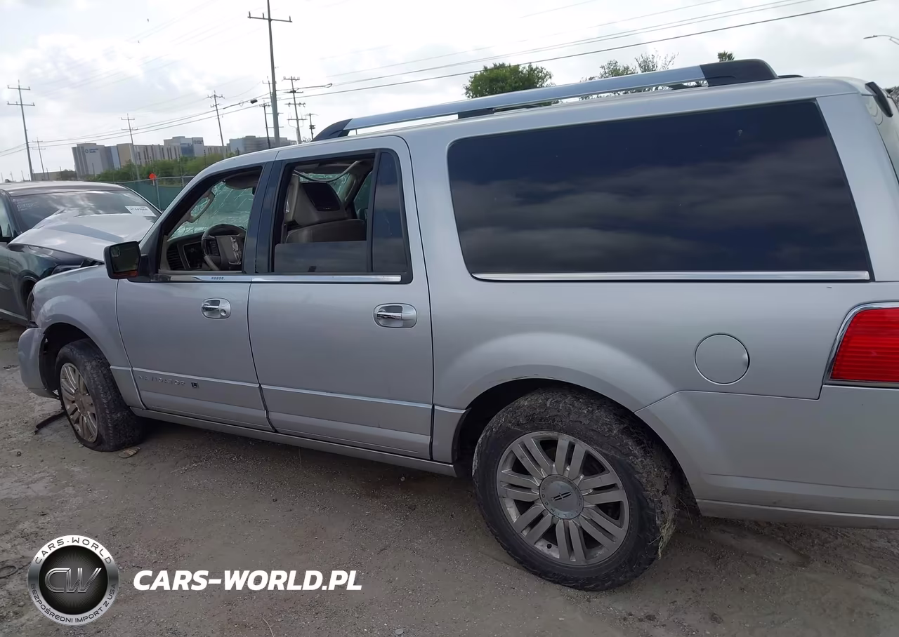 2013 Lincoln Navigator L VIN:5LMJJ3H56DEL02705 - 13