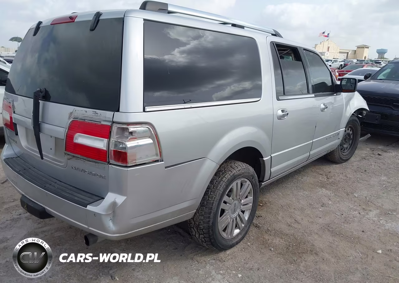 2013 Lincoln Navigator L VIN:5LMJJ3H56DEL02705 - 4