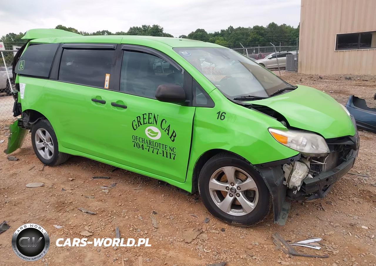 2019 Toyota Sienna L 7 Passenger