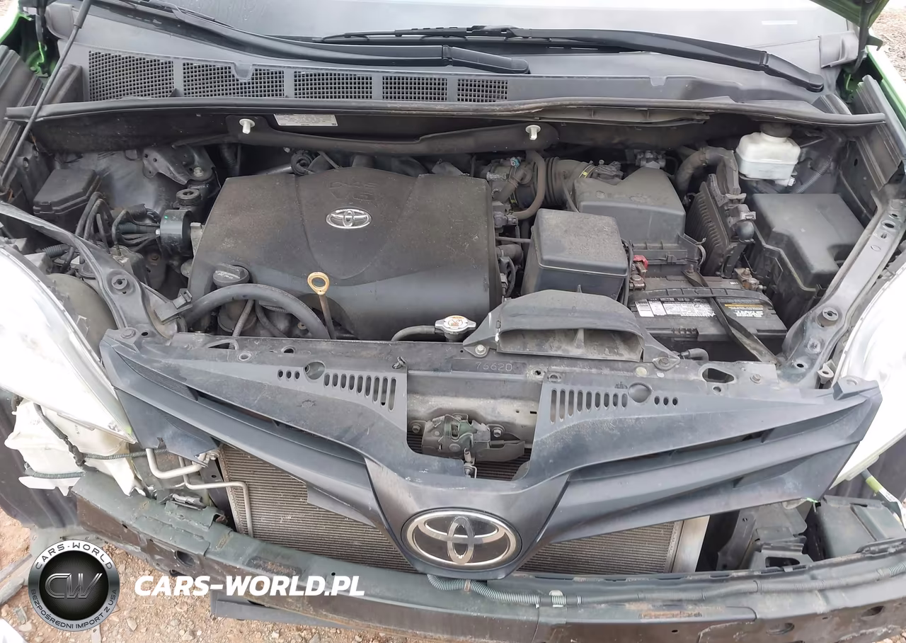 2019 Toyota Sienna L 7 Passenger VIN:5TDZZ3DC4KS019850 - 10