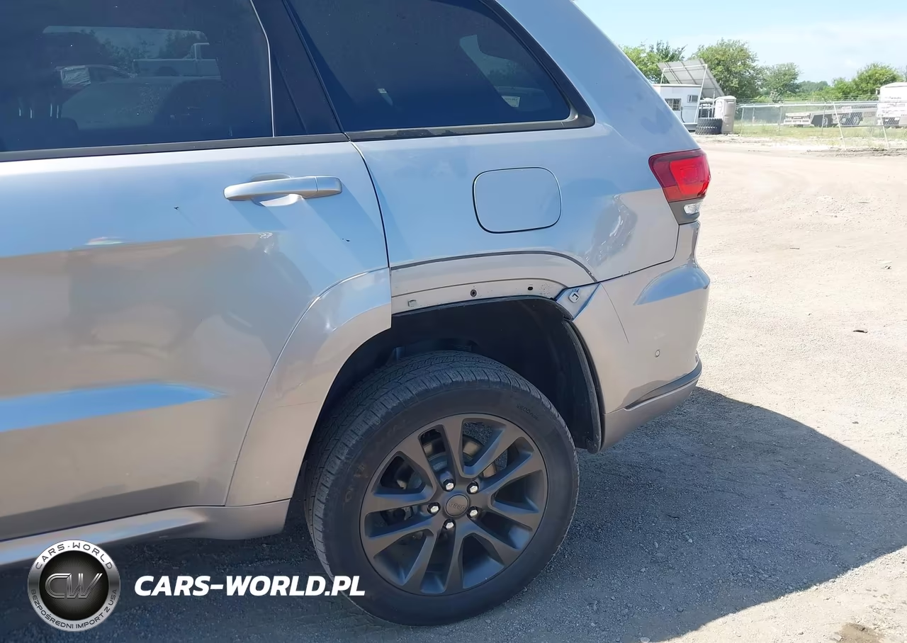 2018 Jeep Grand Cherokee High Altitude 4X4 VIN:1C4RJFCG6JC215124 - 6