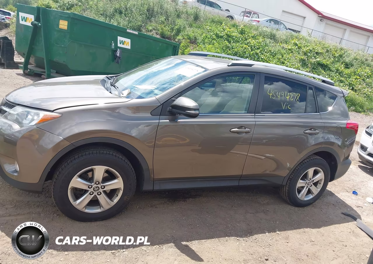 2015 Toyota Rav4 Xle VIN:2T3RFREV8FW352777 - 14