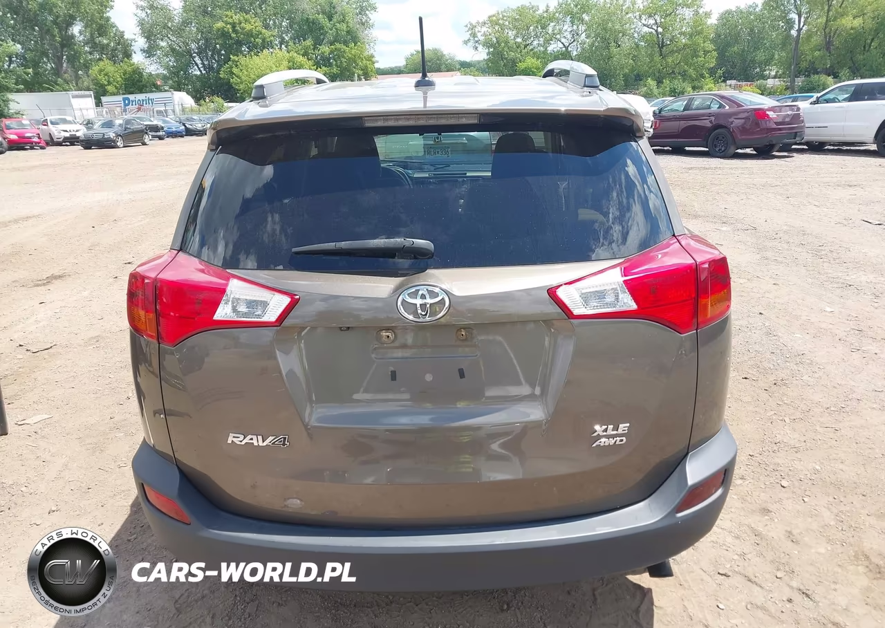 2015 Toyota Rav4 Xle VIN:2T3RFREV8FW352777 - 16