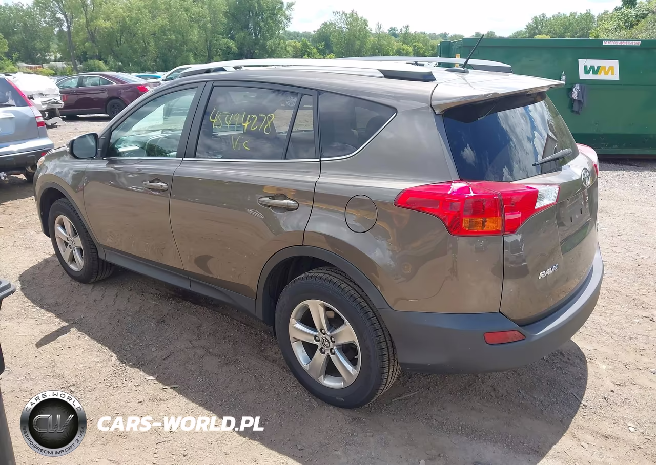 2015 Toyota Rav4 Xle VIN:2T3RFREV8FW352777 - 3