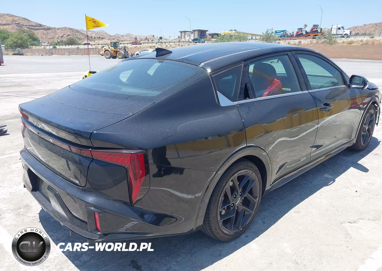2025 Kia K4 Gt-Line Turbo VIN:3KPFW4DC4SE102383 - 4