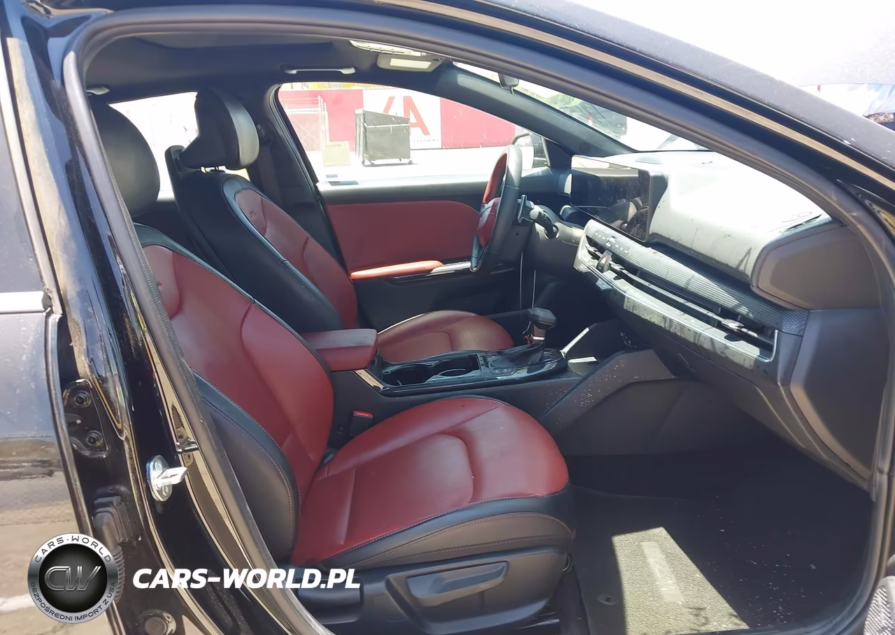 2025 Kia K4 Gt-Line Turbo VIN:3KPFW4DC4SE102383 - 5