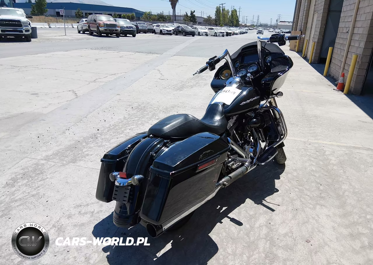 2015 Harley-Davidson Fltrxs Road Glide Special VIN:1HD1KTM3XFB641527 - 4