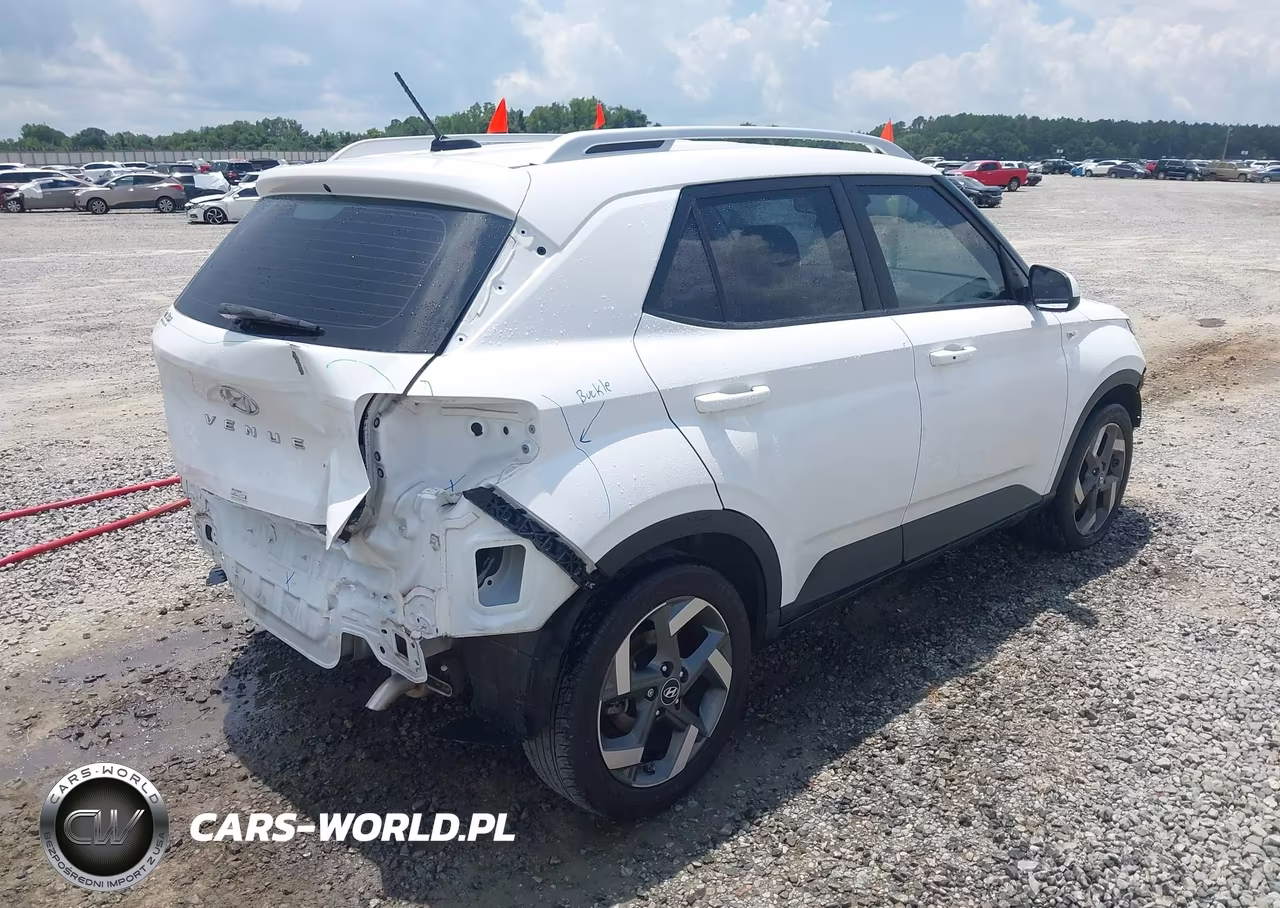 2024 Hyundai Venue Sel VIN:KMHRC8A31RU341950 - 4