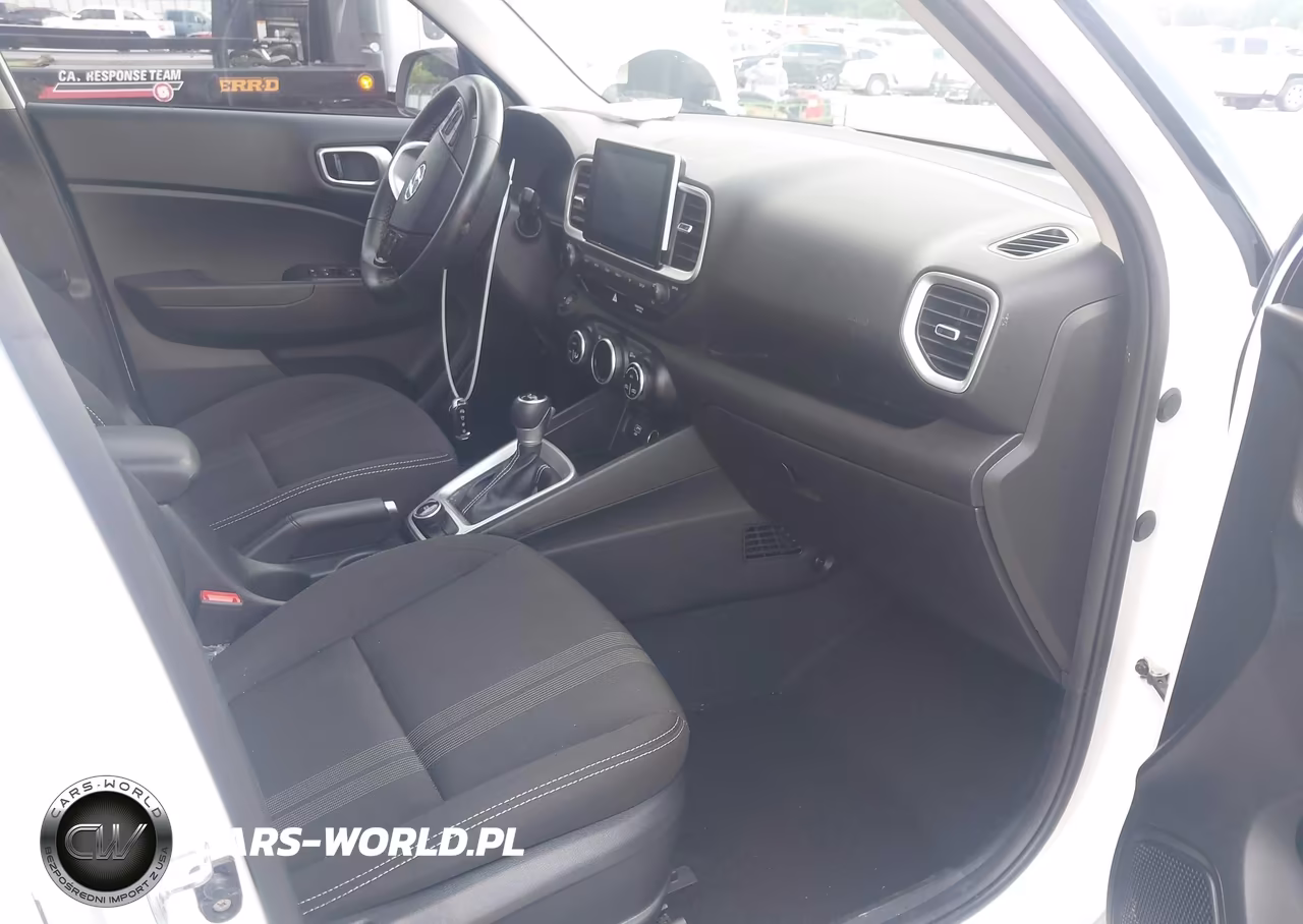 2024 Hyundai Venue Sel VIN:KMHRC8A31RU341950 - 5