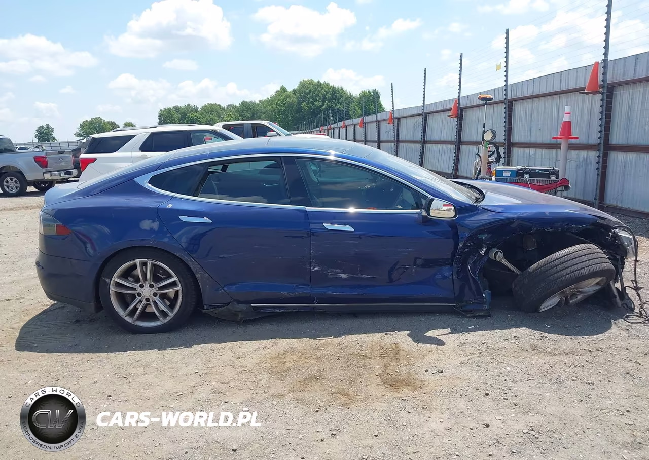 2015 Tesla Model S 70D-85D-P85D VIN:5YJSA1S26FF090839 - 14