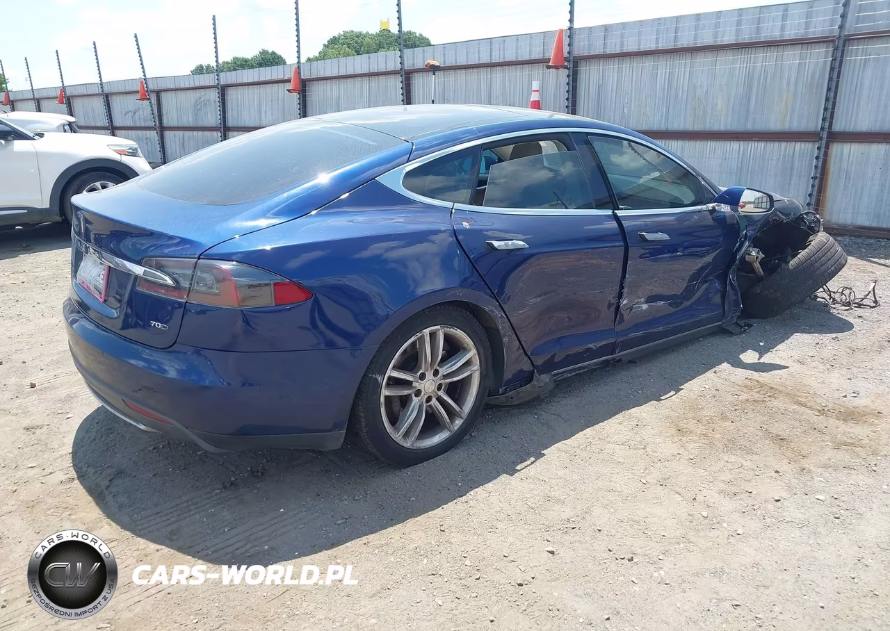 2015 Tesla Model S 70D-85D-P85D VIN:5YJSA1S26FF090839 - 4