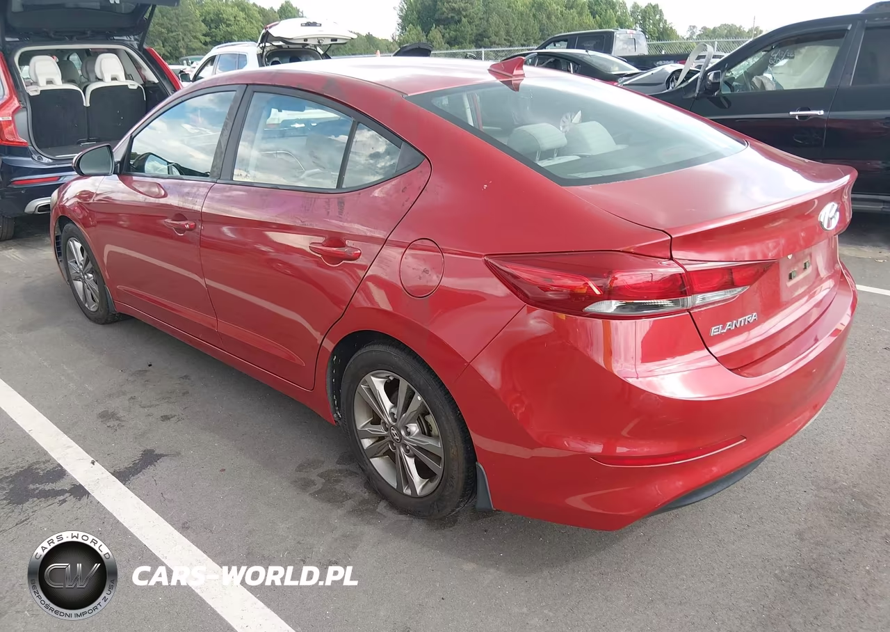 2018 Hyundai Elantra Sel VIN:5NPD84LF3JH249009 - 3
