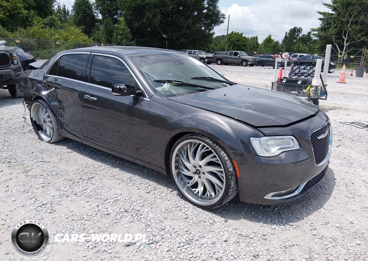 2017 Chrysler 300C – zdjęcie 1 z 16