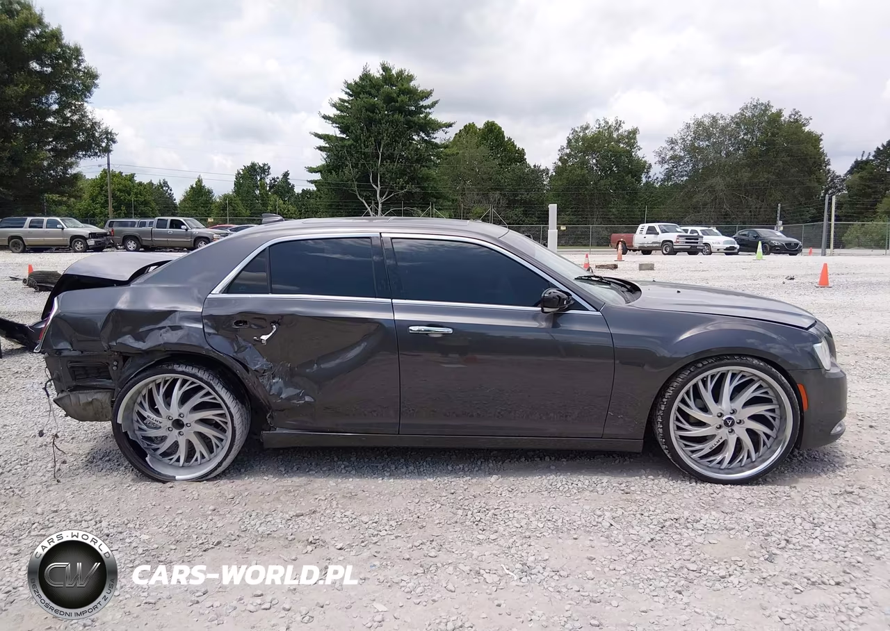 2017 Chrysler 300C VIN:2C3CCAEG5HH540231 - 13