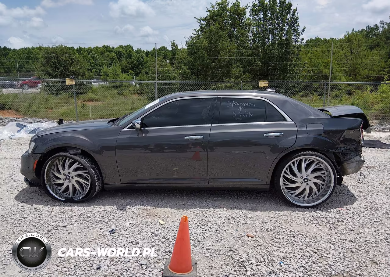 2017 Chrysler 300C VIN:2C3CCAEG5HH540231 - 14