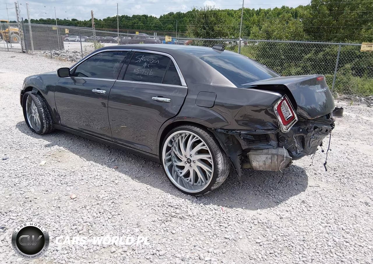 2017 Chrysler 300C VIN:2C3CCAEG5HH540231 - 3